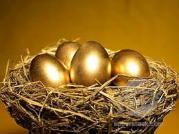 golden-nest-with-eggs
